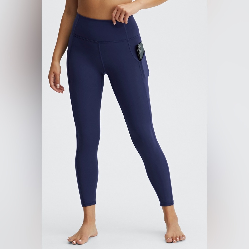 Fabletics Oasis PureLuxe High-Waisted 7/8 Pocket Legging Size Medium
